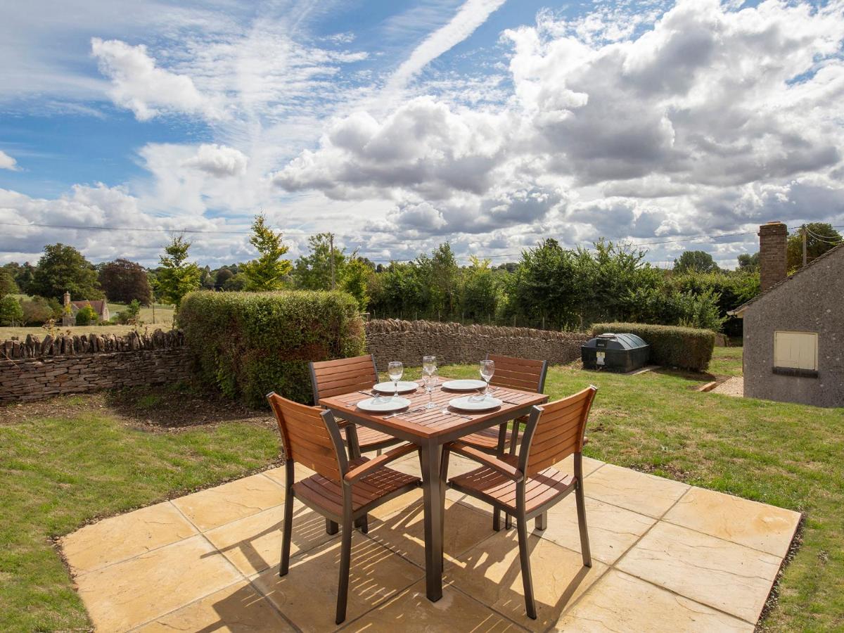 B&B Cirencester - Meadow View - Bed and Breakfast Cirencester