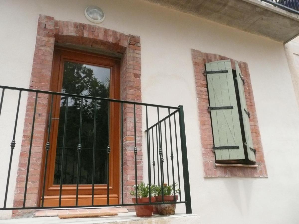 Apartment with Garden View