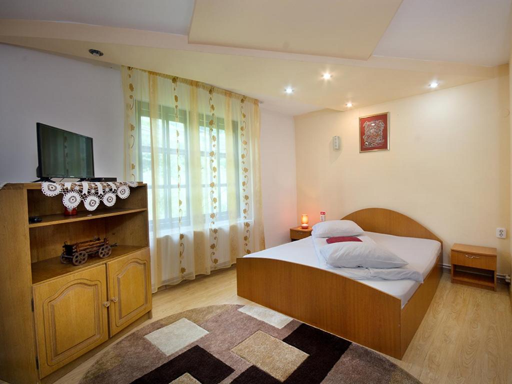 Pensiunea Bobu - B&B