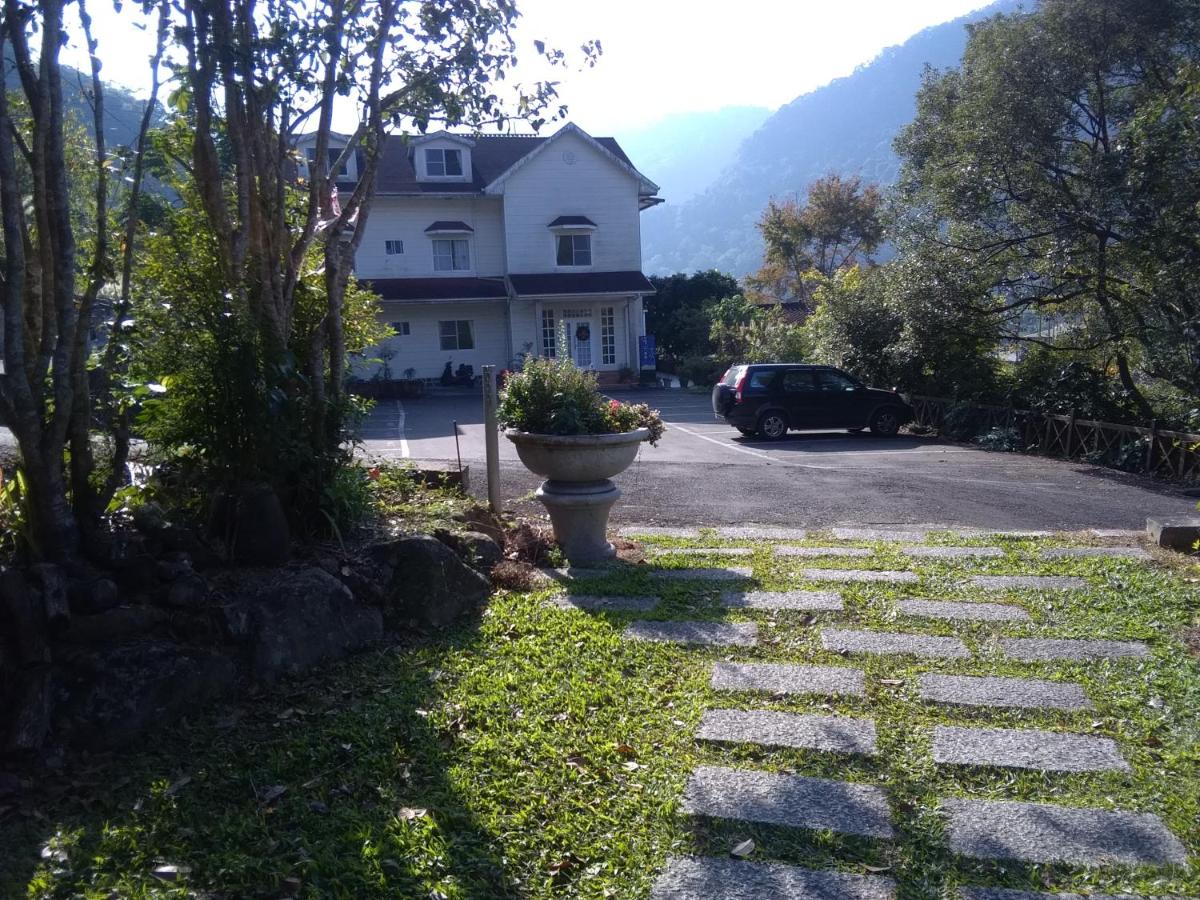 內灣星光流域民宿 - B&B Hengshan