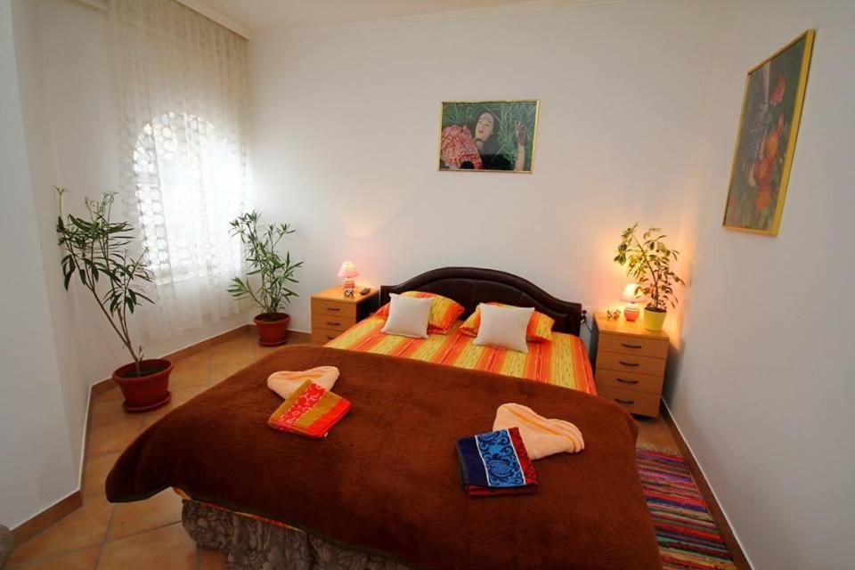 Quadruple Room with Private Bathroom