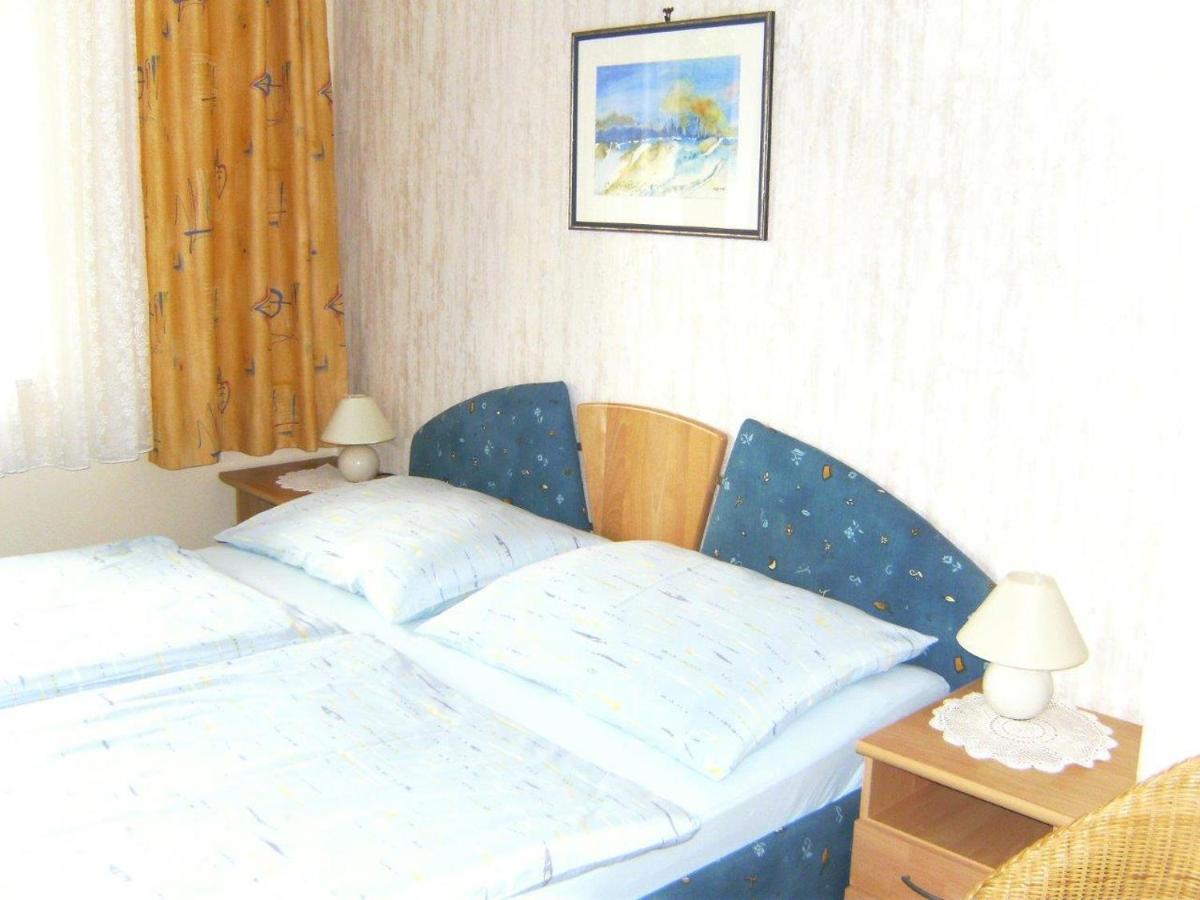 One-Bedroom Apartment with Terrace