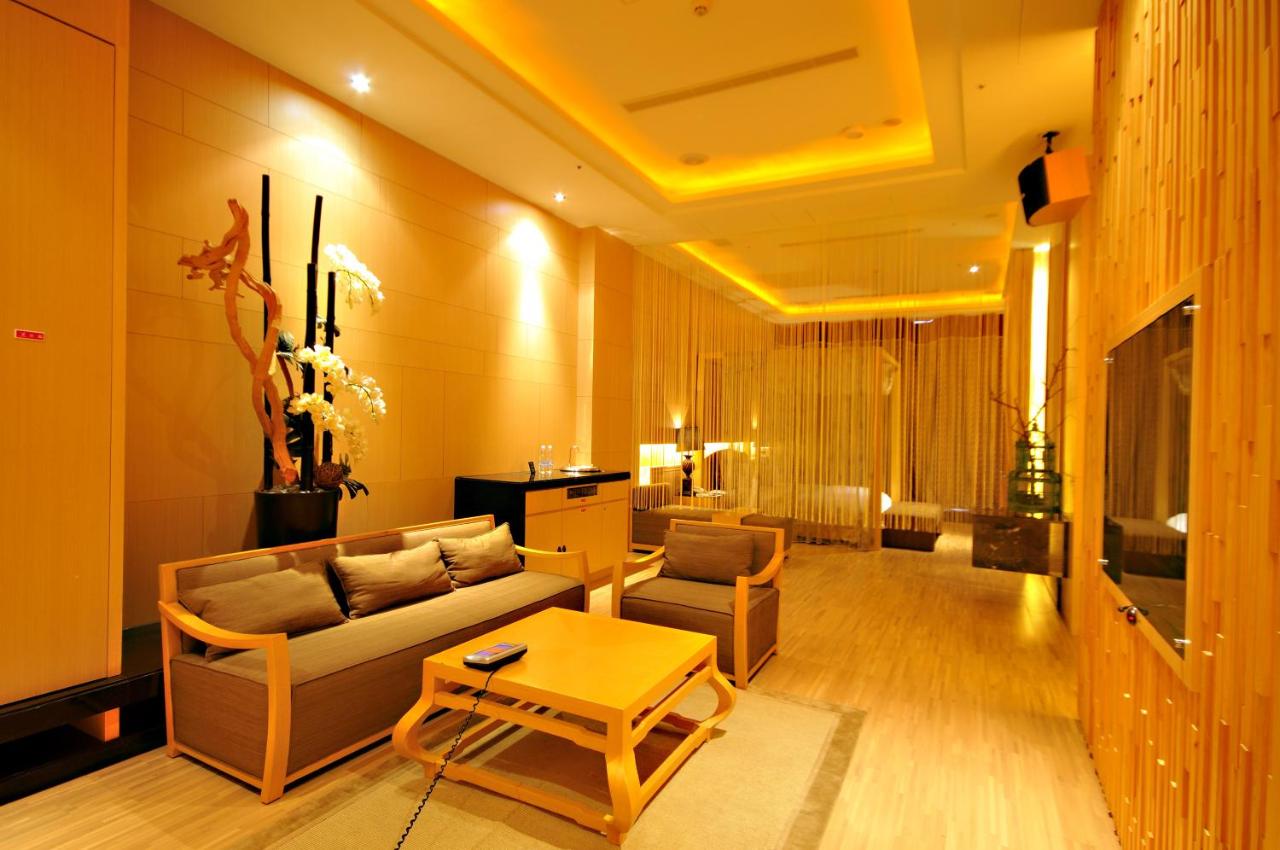 Noble Double Room