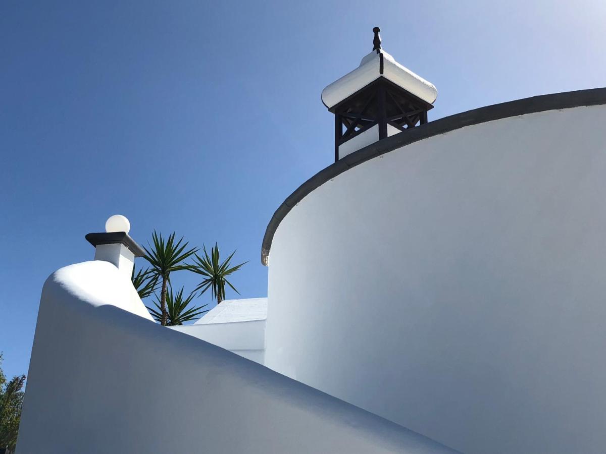 Sol y Luna Room & Suite Lanzarote Holidays - Heated pool! - B&B