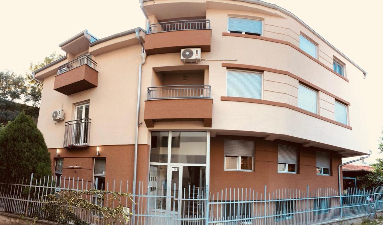 Athos Apartments - Bed and Breakfast