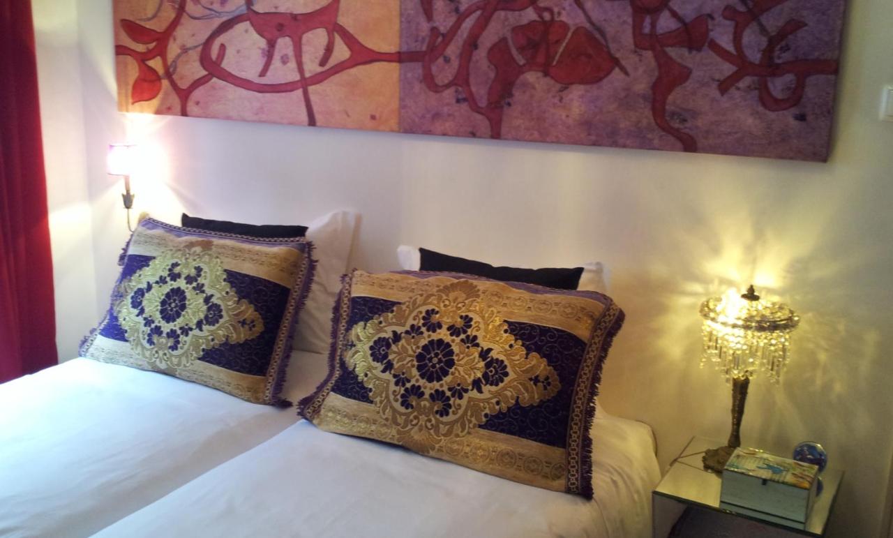 Twin Room with Shared Bathroom