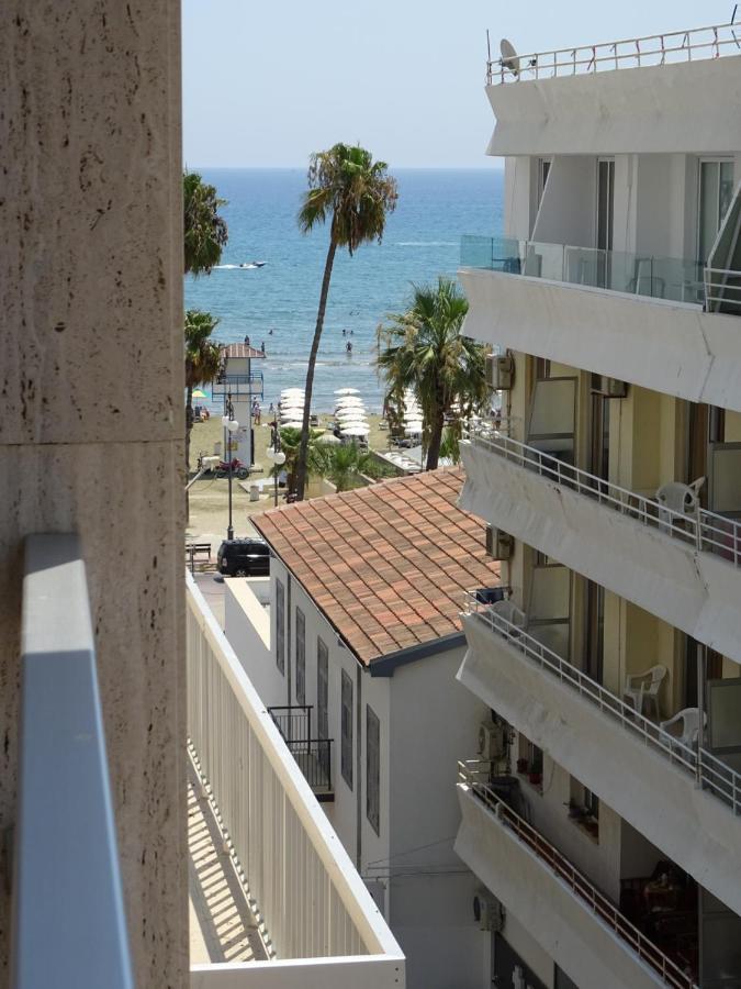 B&B Larnaca - Camilla City apartment - Bed and Breakfast Larnaca