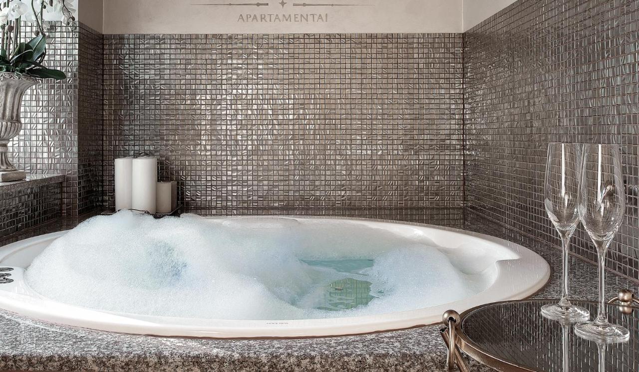 Jacuzzi Apartamentai Relaks - Bed and Breakfast Klaipėda