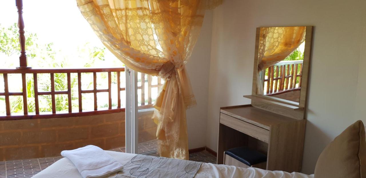 Deluxe Double Room with Balcony and Sea View (10% off on Food & Beverage)