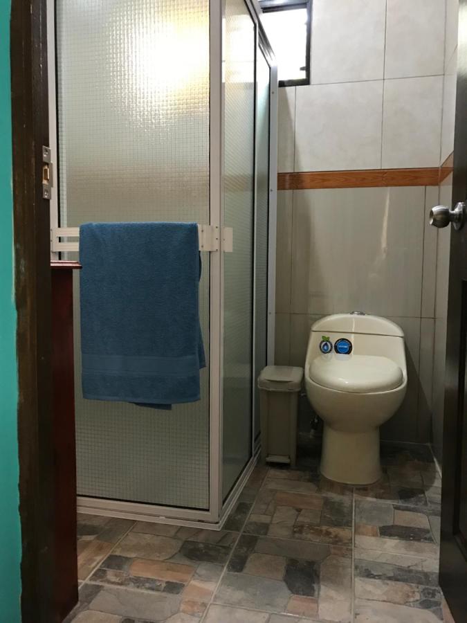 Zweibettzimmer mit eigenem Bad
