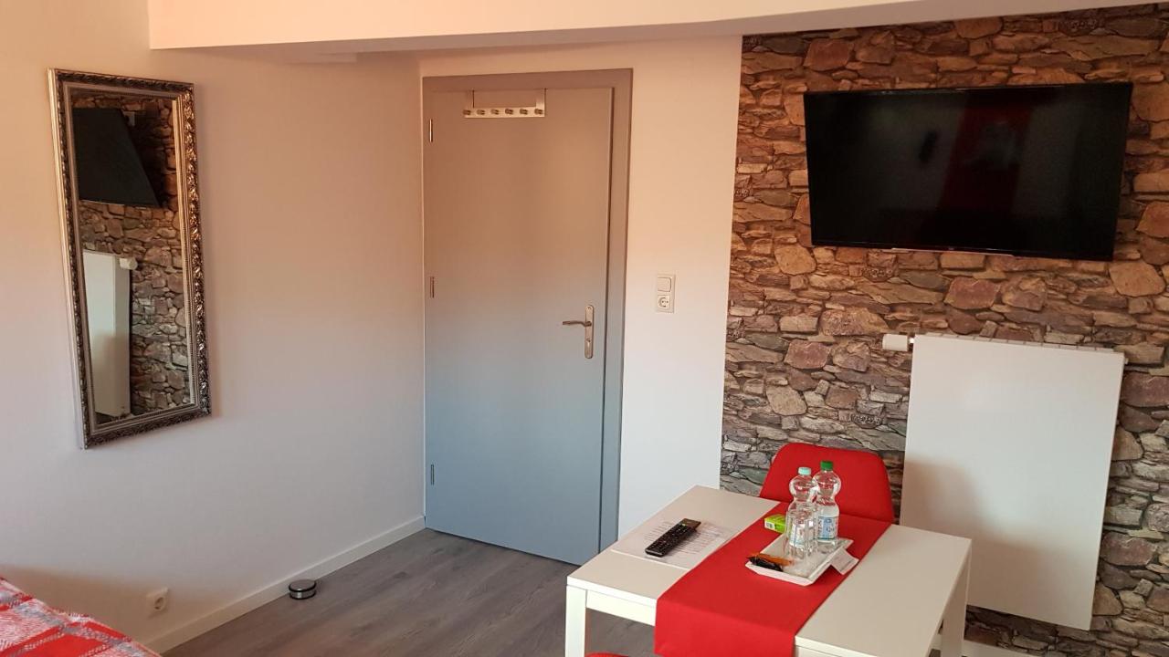 Double Room (Nr.3)