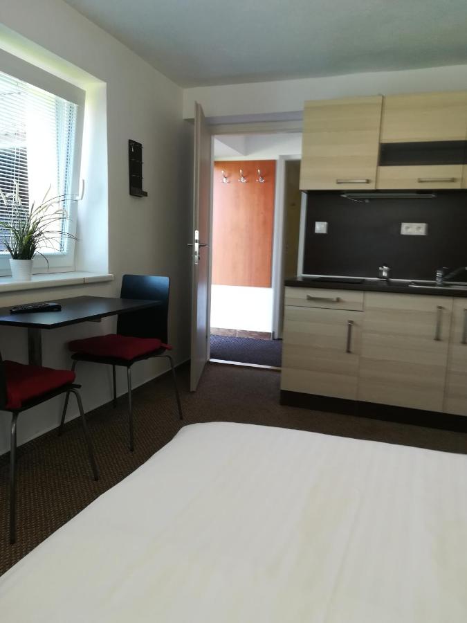 Standard Double Suite