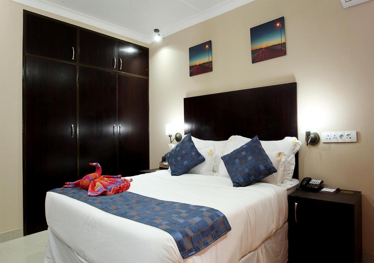 Queen Room with Pool View