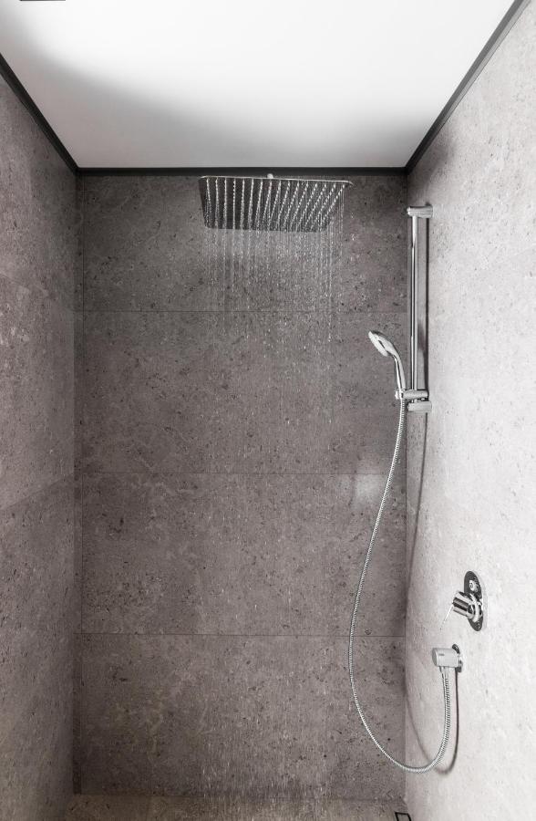 Suite Deluxe avec Piscine Privée et Baignoire Spa (Delight)
