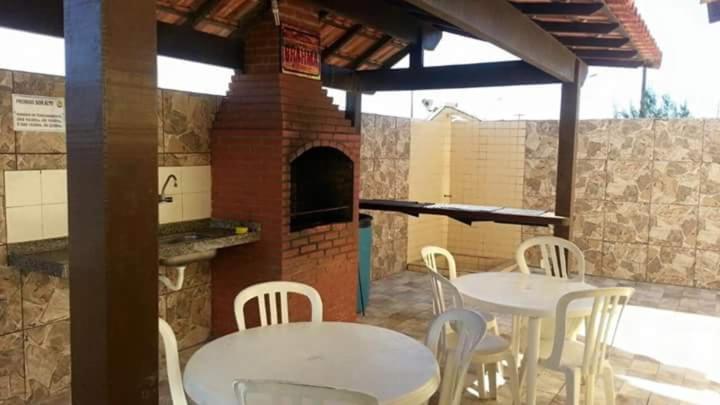 CABO FRIO CASA PARA 08 PESSOAS PRAIA DAS DUNAS RESIDENCIAL CLUb - Chambres d'hôtes Cabo Frio