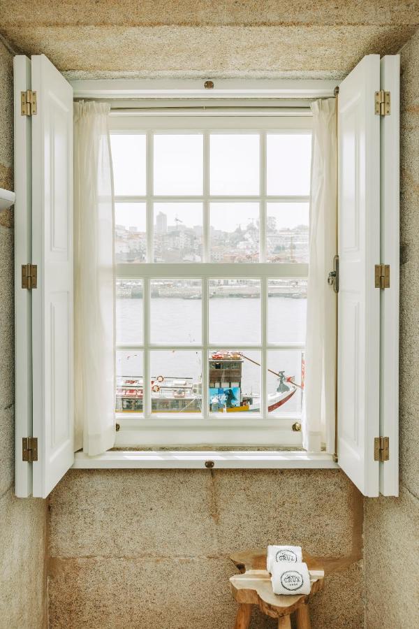 Luxe Kamer met 1 of 2 Bedden en Uitzicht op de Rivier