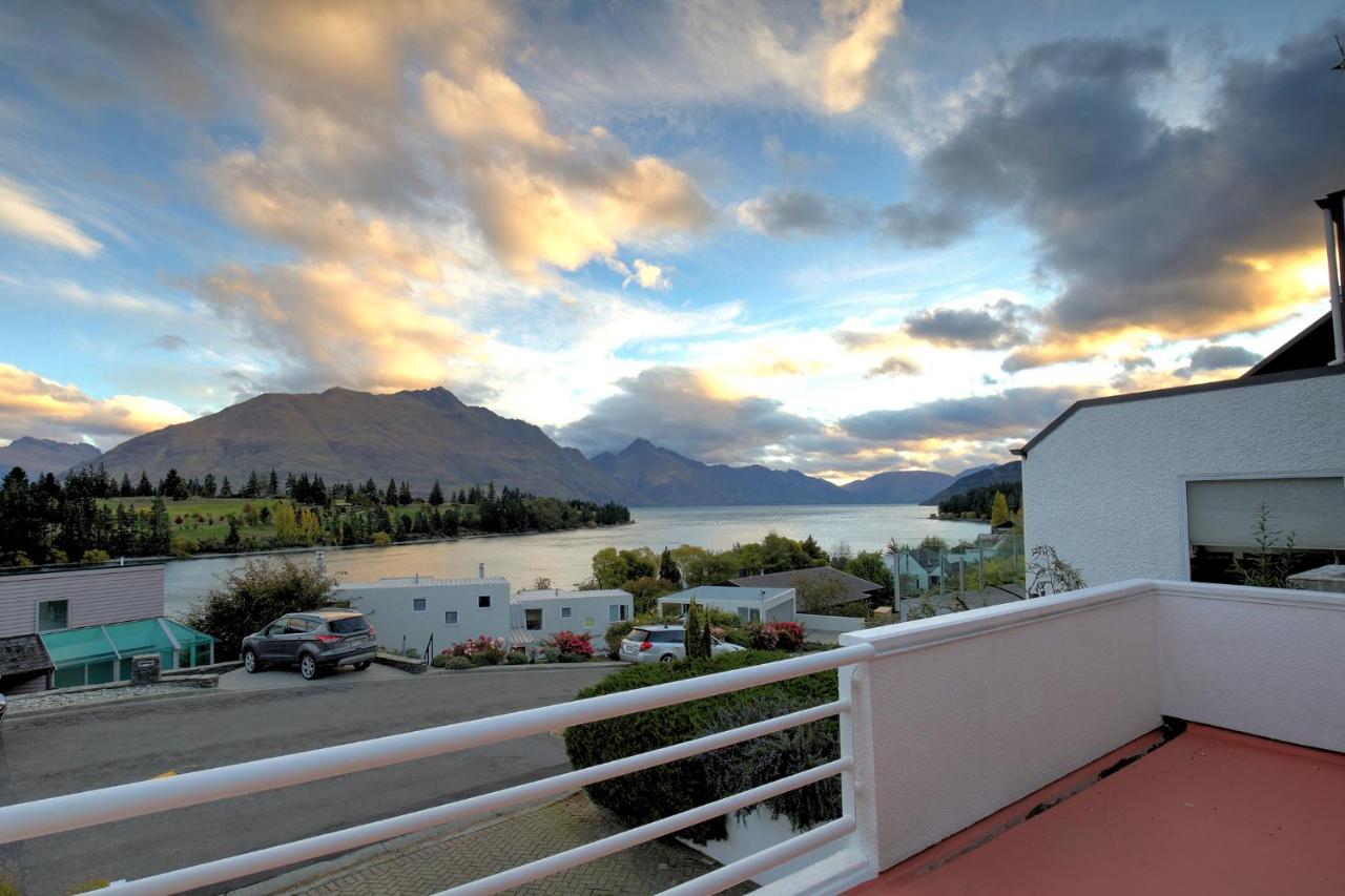 B&B Queenstown - The Lakes Edge - Bed and Breakfast Queenstown