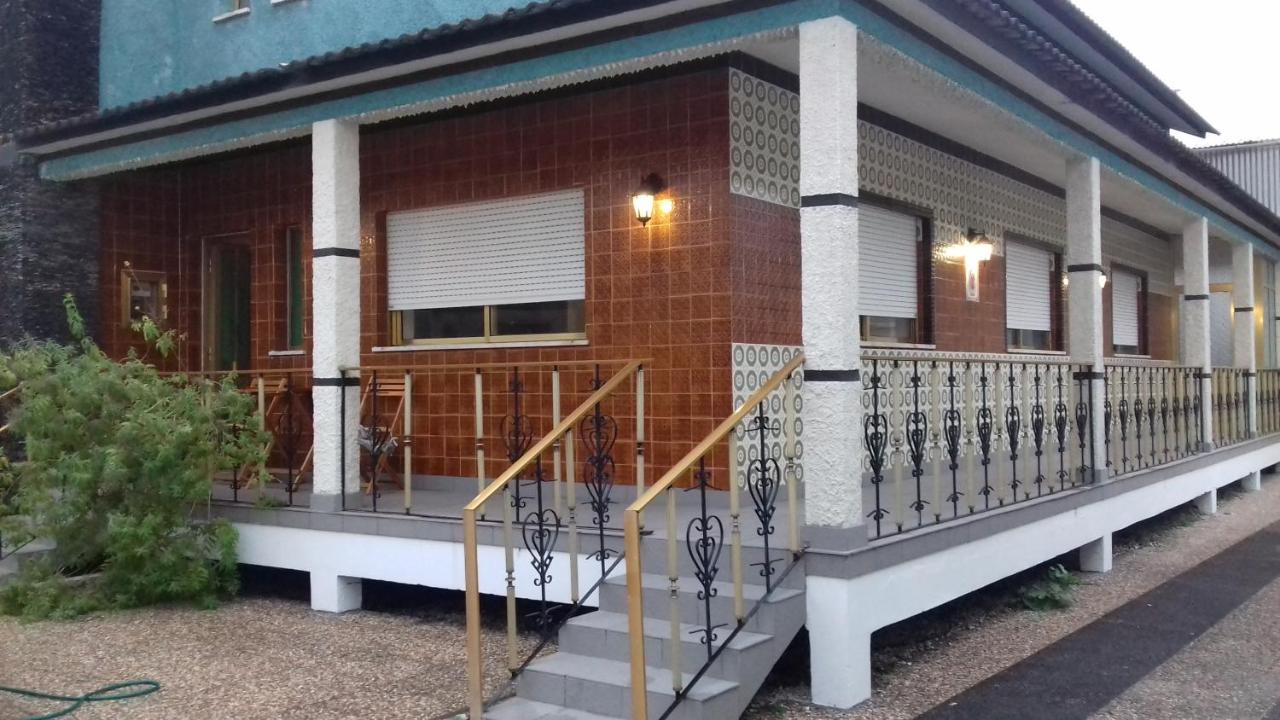 Moradia Vila Rosa - B&B