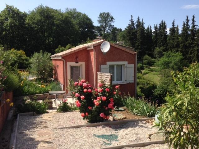 la Villa rouge Ardèche "le lavandin" - B&B