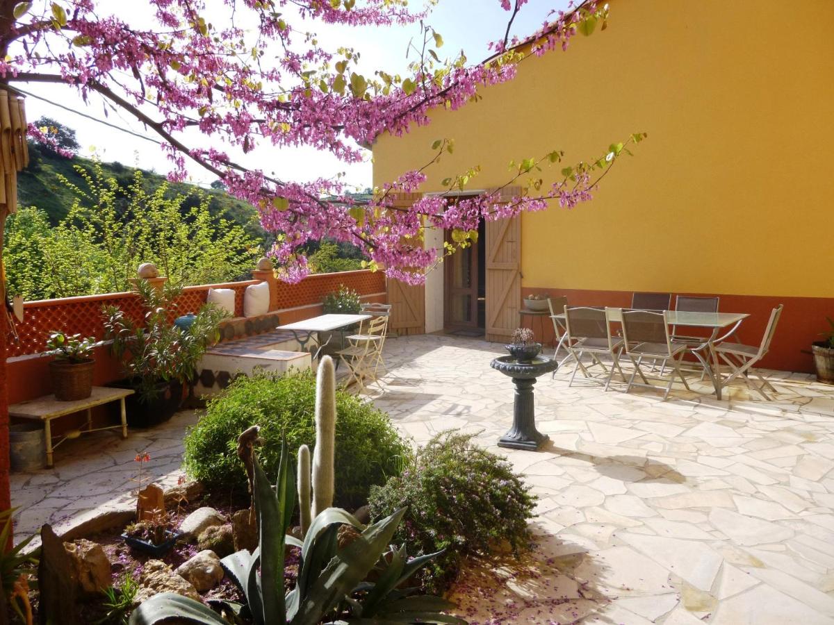 L'Art de Vivre - B&B Latour-de-France