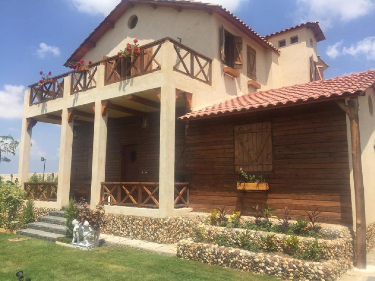 Jasmin Holiday House - B&B