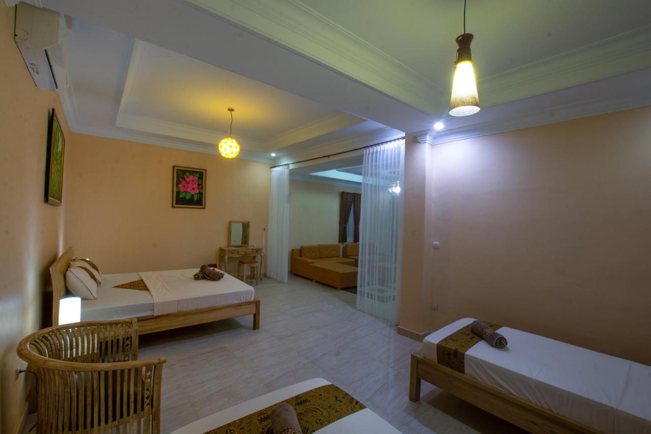 Deluxe Family Room