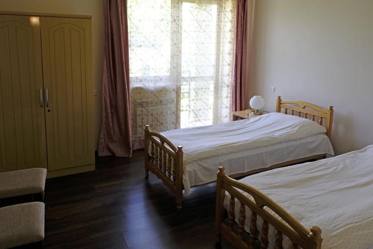 Twin Room with Private External Bathroom