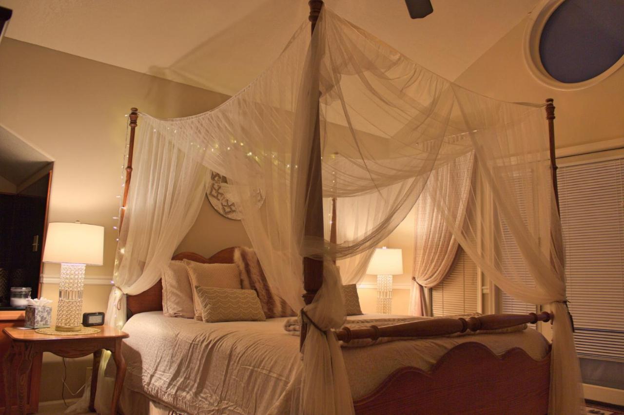 King Suite with Spa Bath