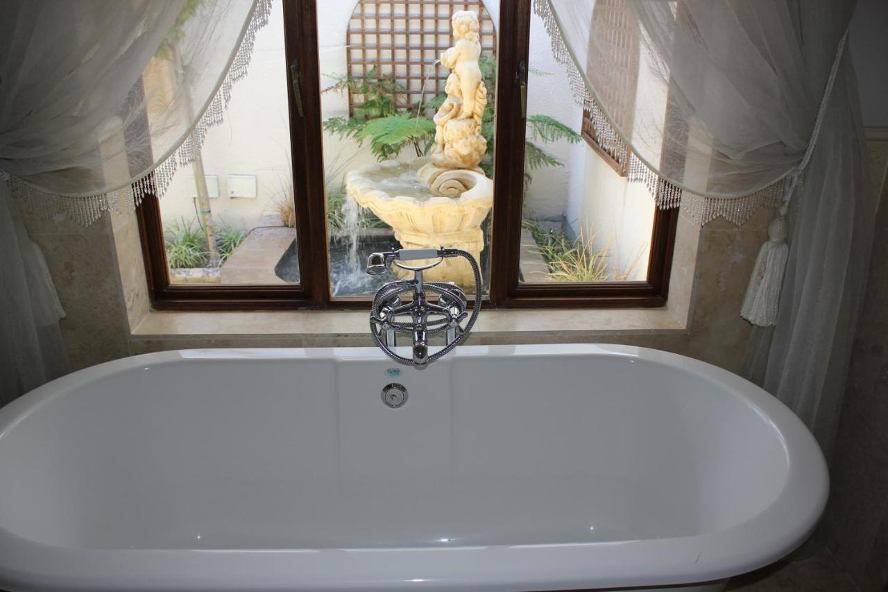 Superior Double Room with Garden View (Shells)