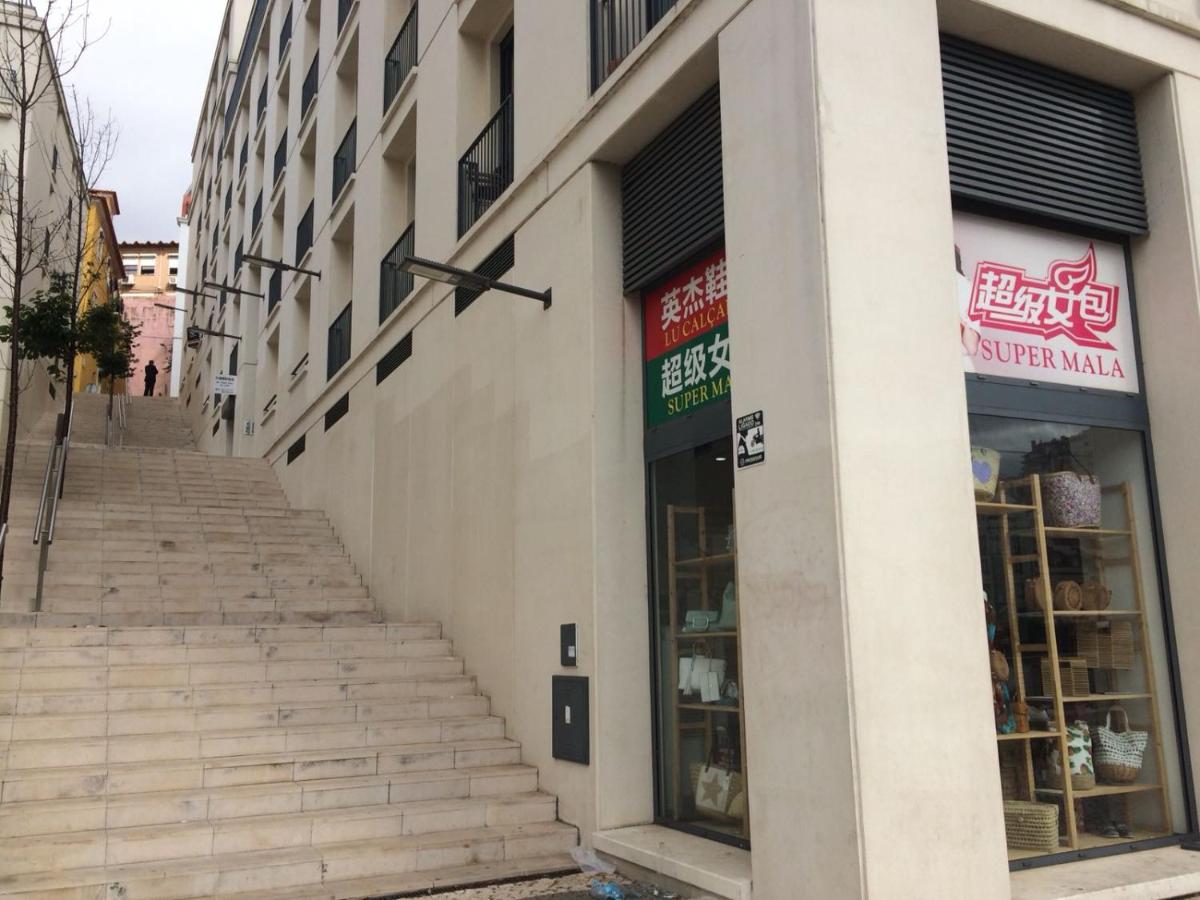 Sonel Investe Martim Moniz Apartment by Get Your Stay - Chambres d'hôtes Lisbonne