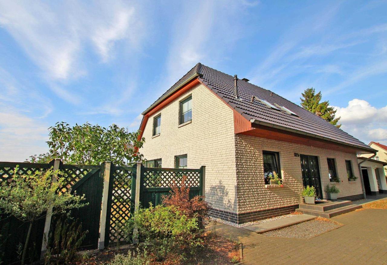 B&B Woldegk - Ferienwohnungen Helpter Berg SEE 9 - Bed and Breakfast Woldegk