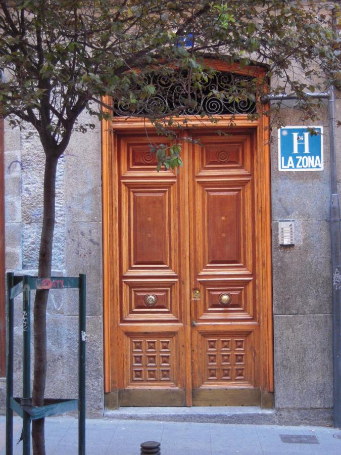 Hostal La Zona - B&B Madrid