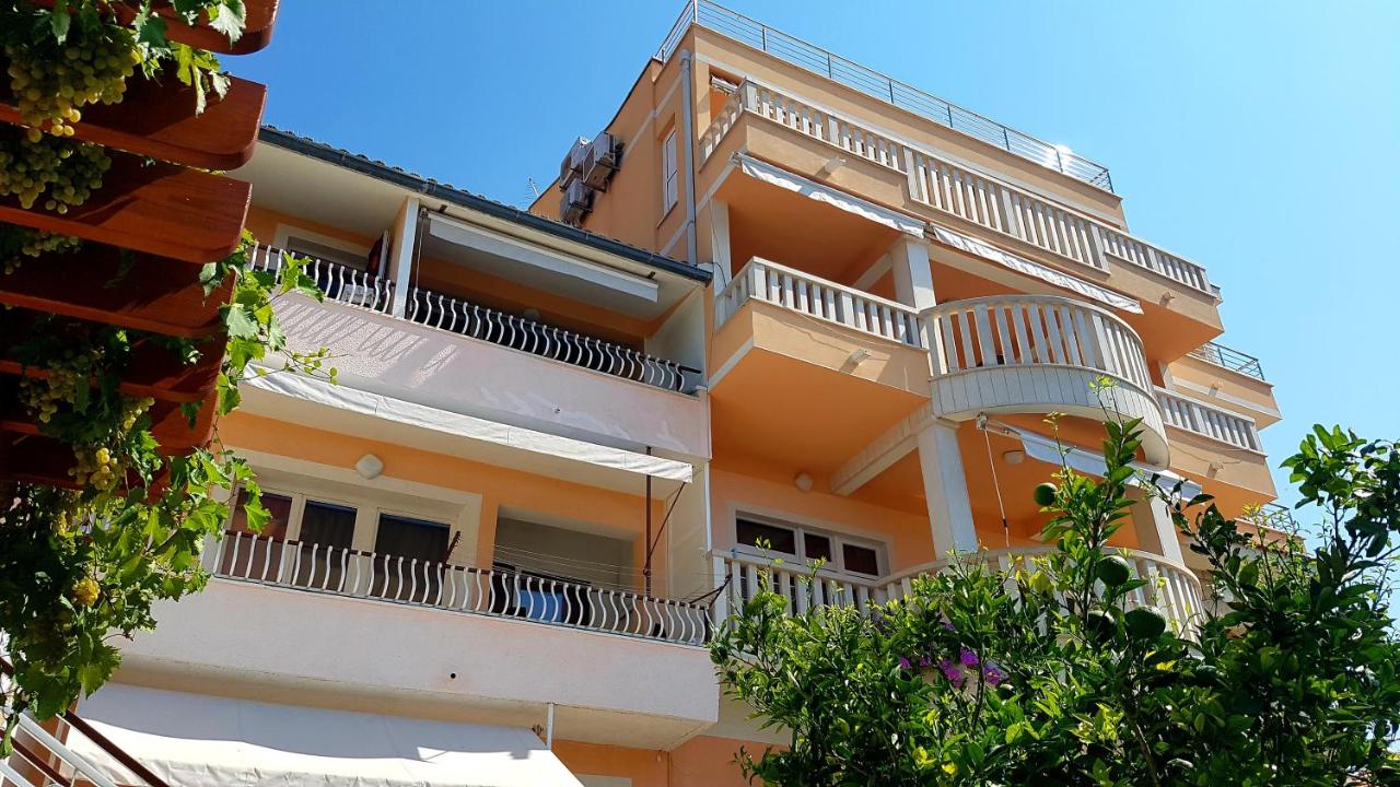 Apartments Villa Flamingo - B&B Makarska