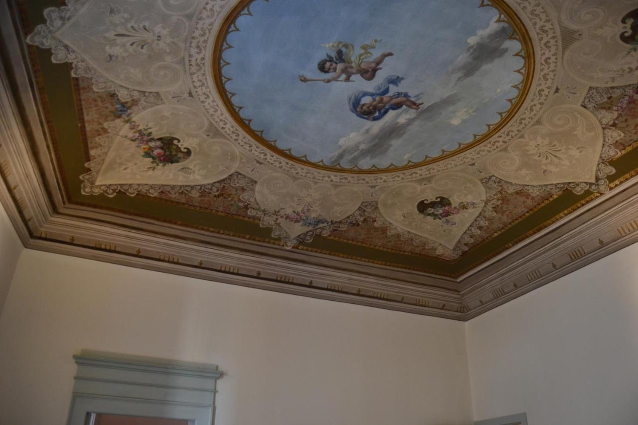 Superior Family Room