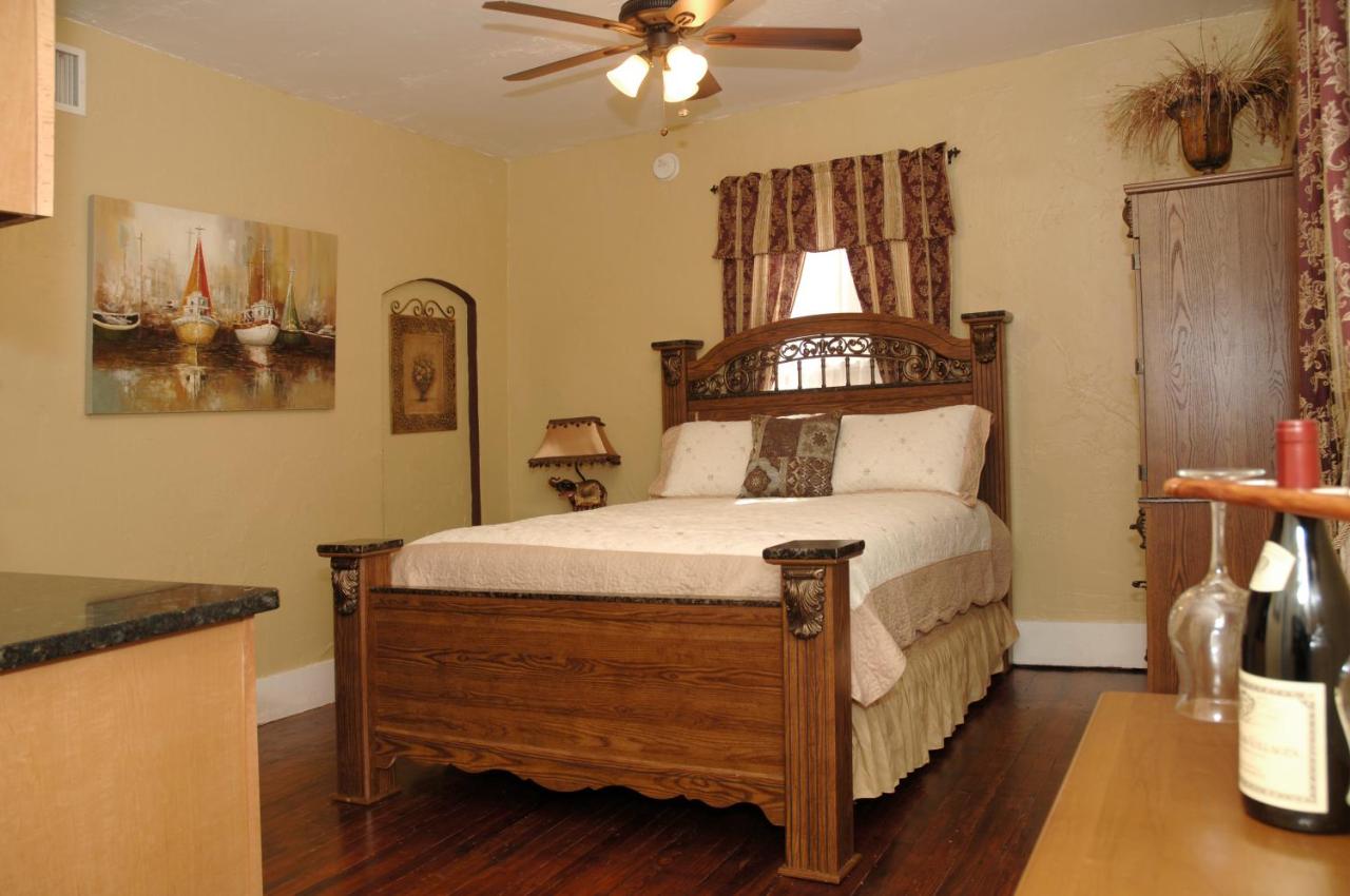 B&B Saint Augustine - Charming Historic Downtown Apartment - Bed and Breakfast Saint Augustine