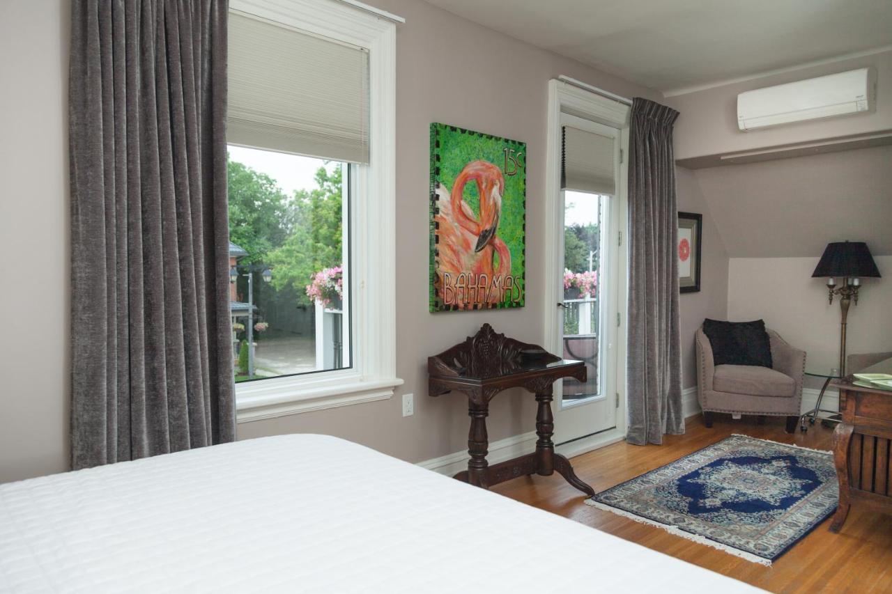 King Room with Balcony
