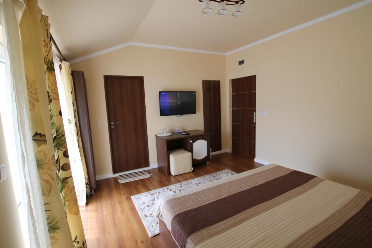 Doppelzimmer mit Poolblick