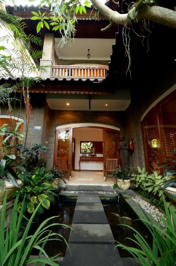 Villa Mimpi - Peaceful Oasis at Legian Beach - B&B Legian