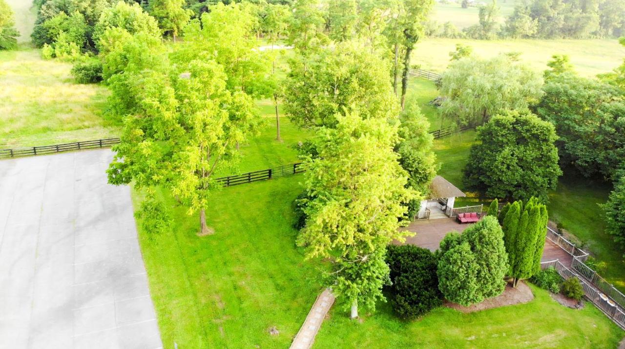 The Manor at Airmont - B&B