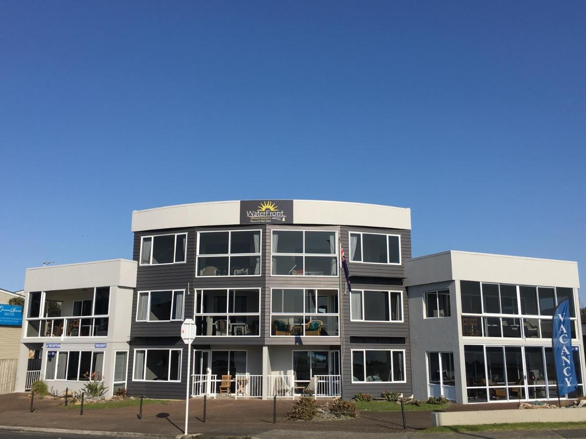 Waterfront Apartments Whitianga - B&B