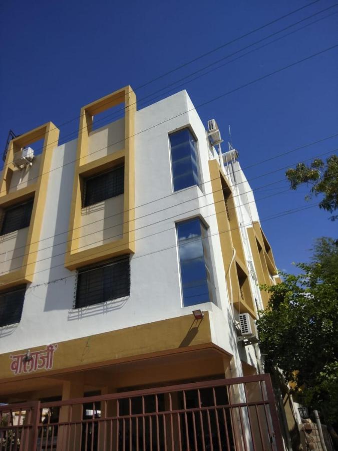 B&B Pandharpur - Balaji Lodging - Bed and Breakfast Pandharpur