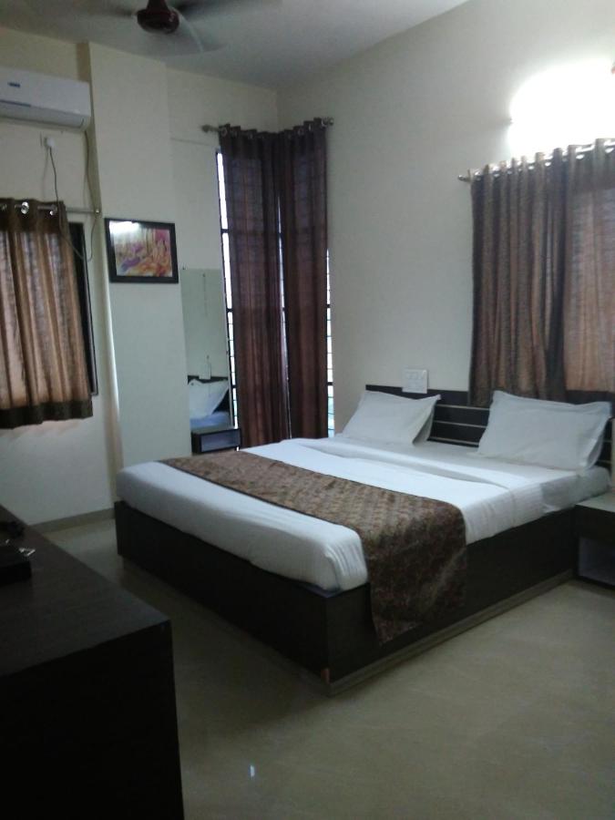 Deluxe Double Room - AC