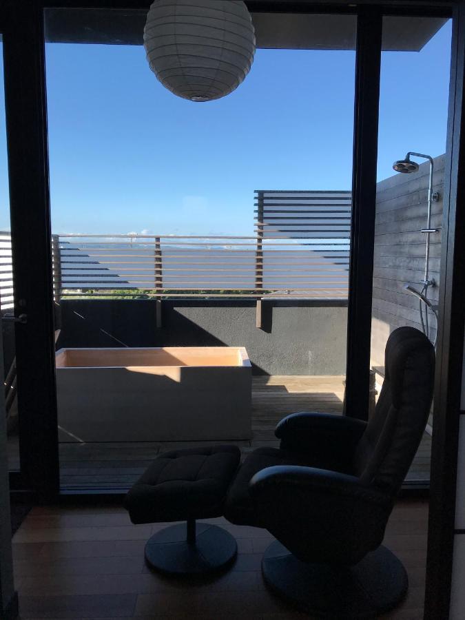 Chambre de Style Japonais avec Baignoire Privée en Plein Air