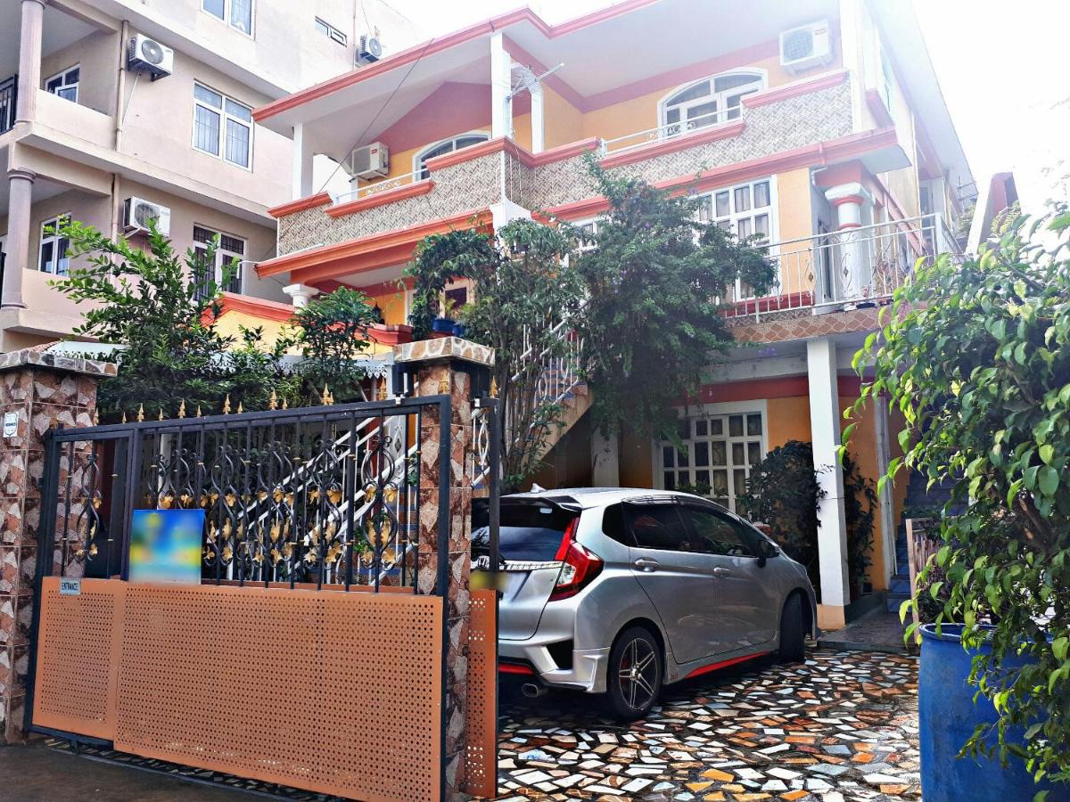 Studio with Balcony