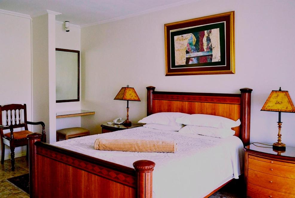 Deluxe Suite