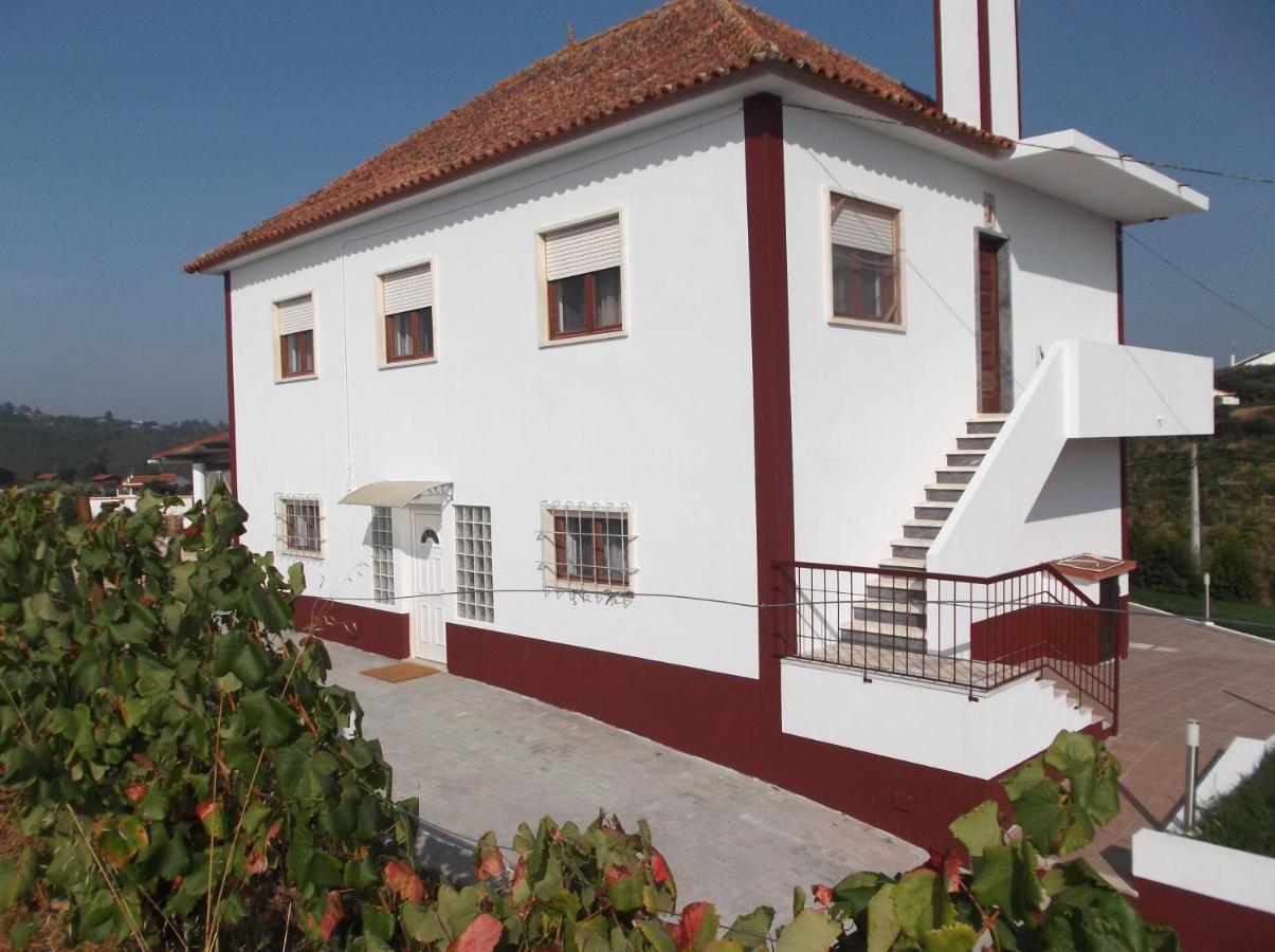 Casa da Lameira - Bed and Breakfast Serra