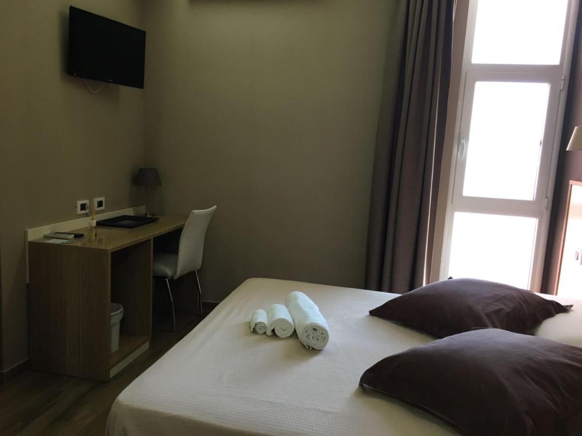 Double or Twin Room with Private Bathroom