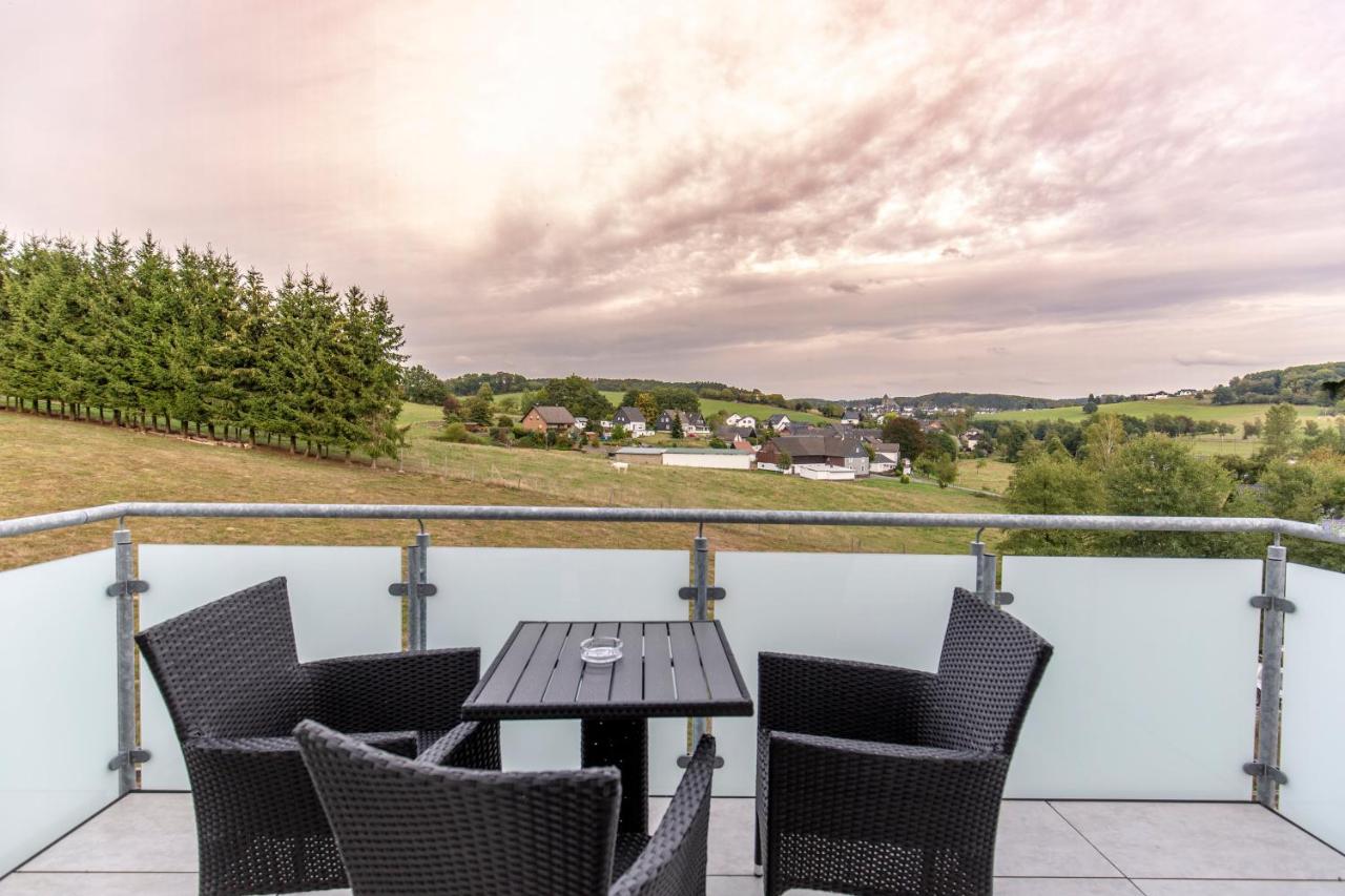 Apartment mit Balkon