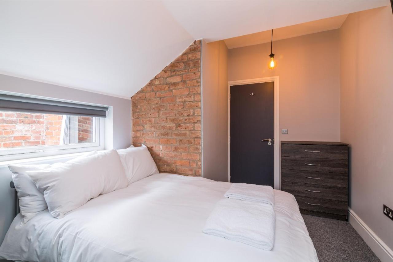 Deluxe Double Room with Shower