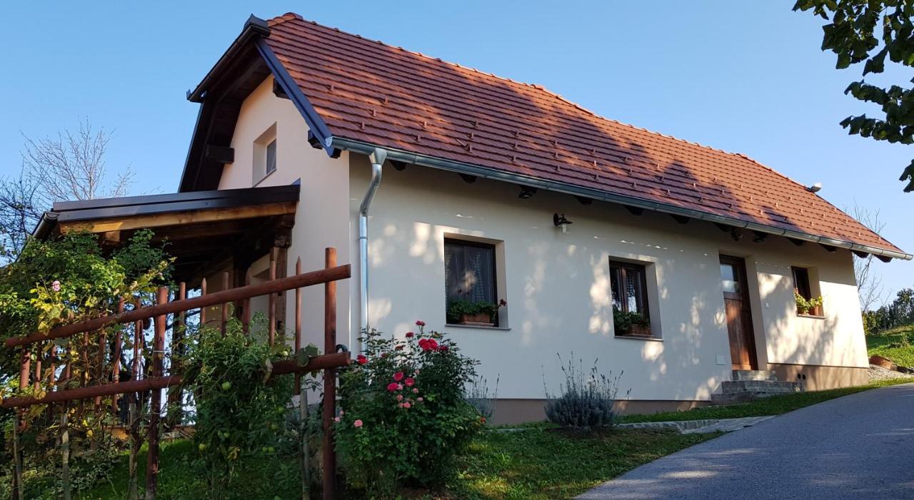 Apartma Lipek - B&B